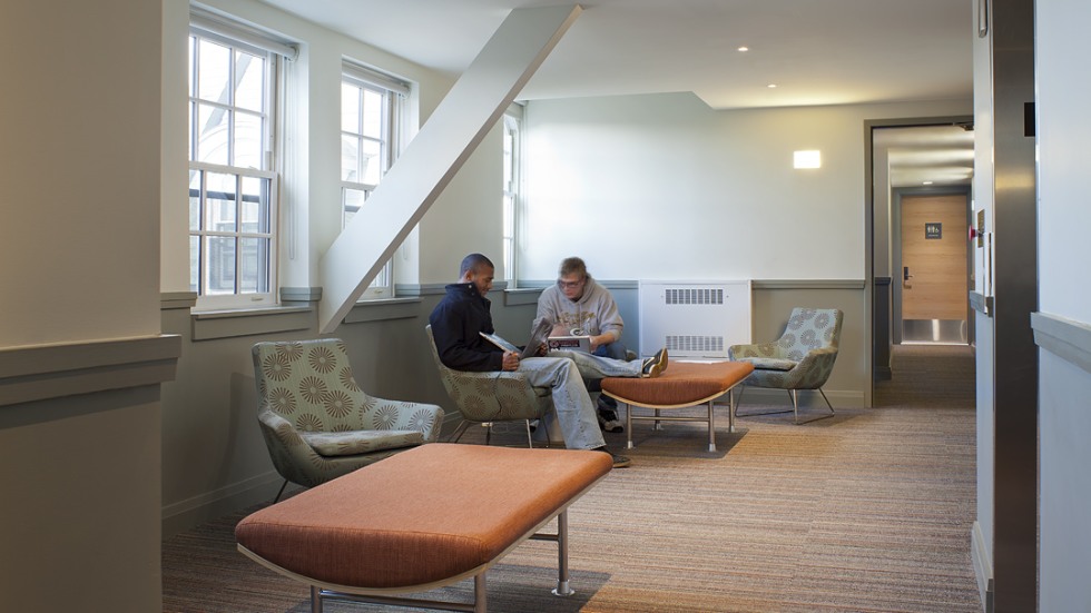 Upstairs lobby lounge